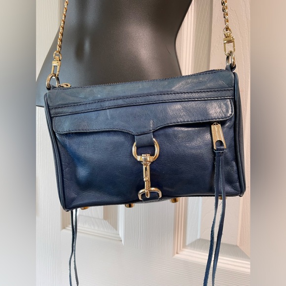 Rebecca Minkoff Handbags - Rebecca Minkoff crossbody leather bag